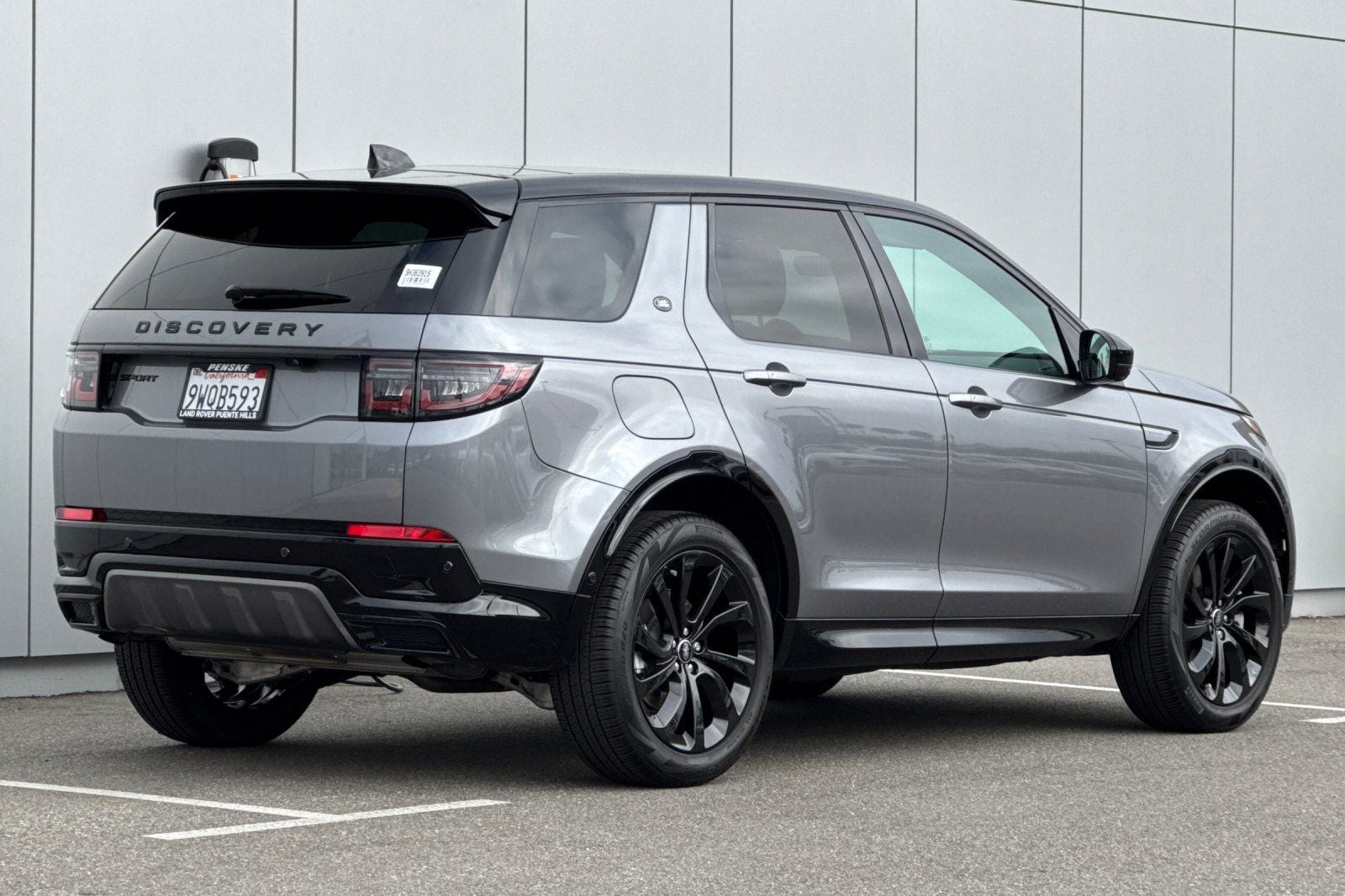 2025 Land Rover Discovery Sport SE