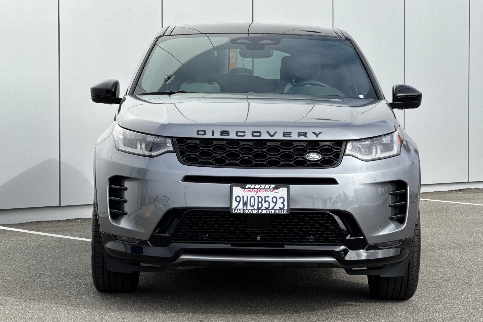 2025 Land Rover Discovery Sport SE