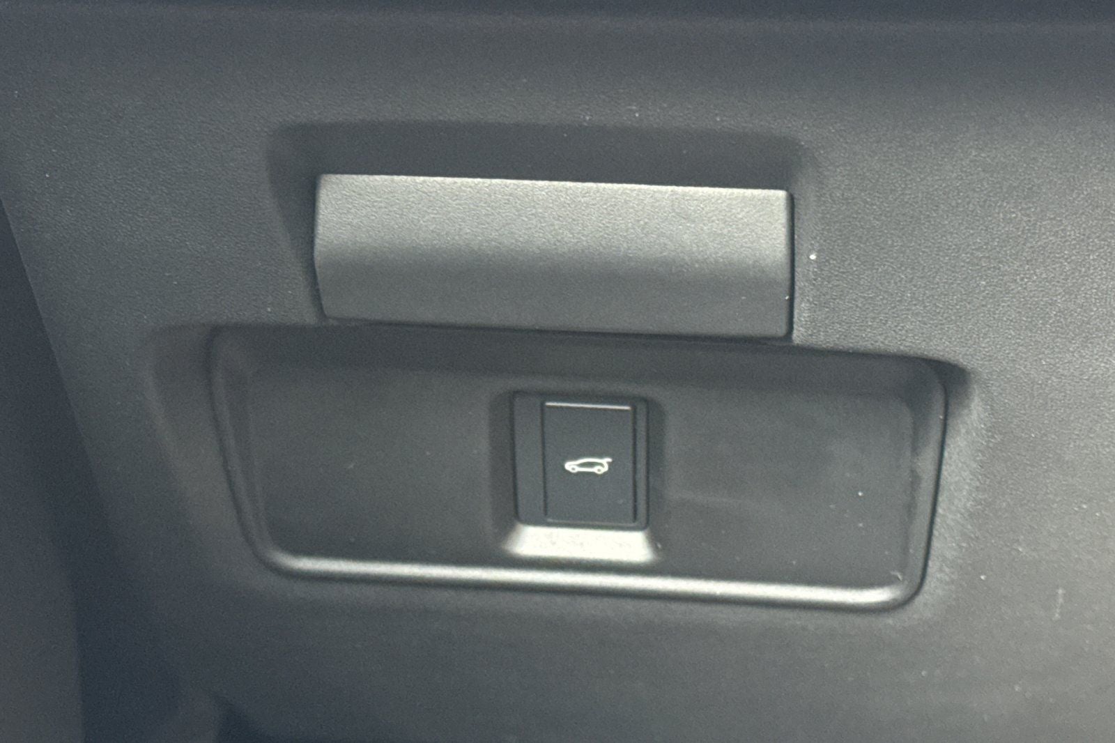 2025 Land Rover Discovery Sport SE