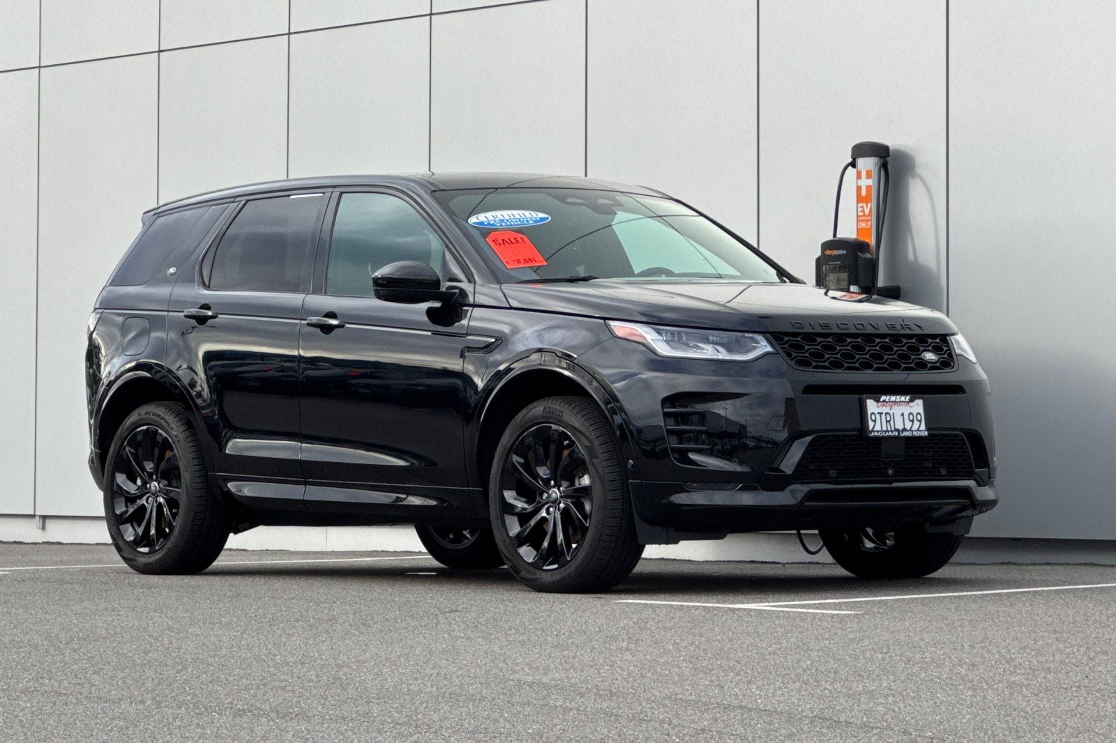 2025 Land Rover Discovery Sport SE