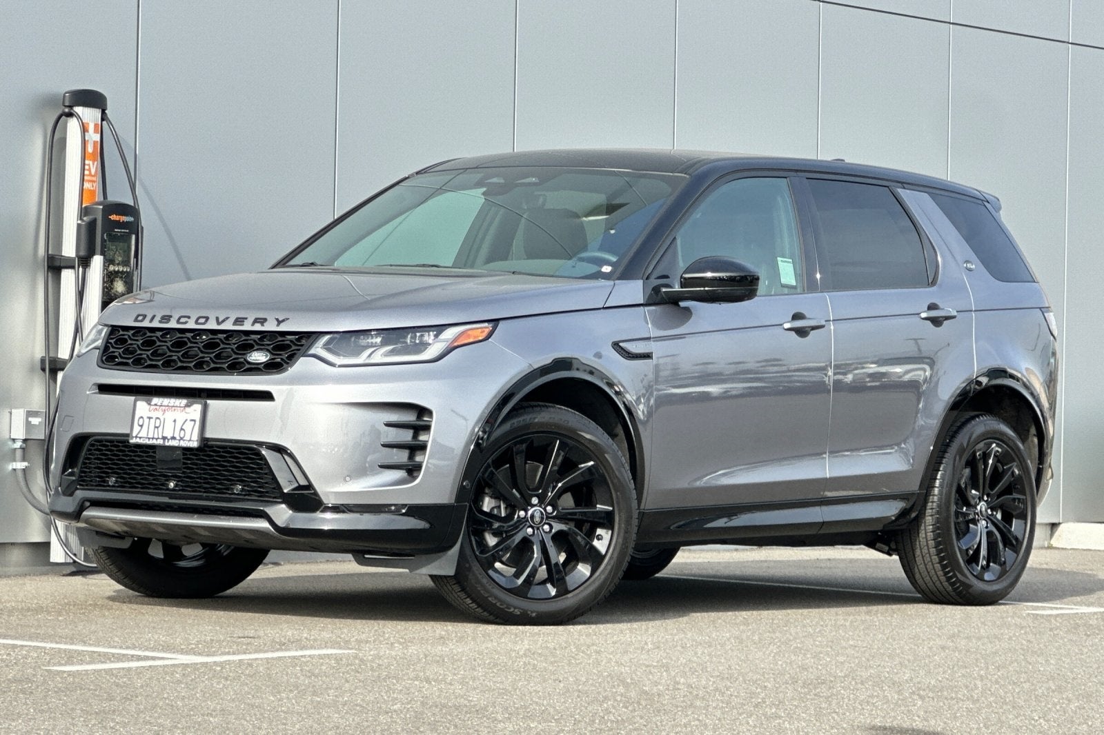 2025 Land Rover Discovery Sport SE