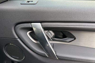 2025 Land Rover Discovery Sport SE