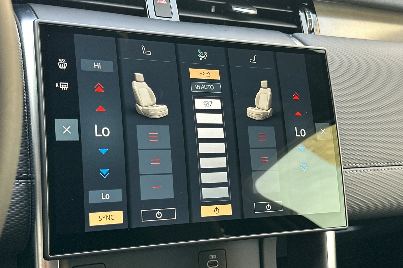 2025 Land Rover Discovery Sport SE