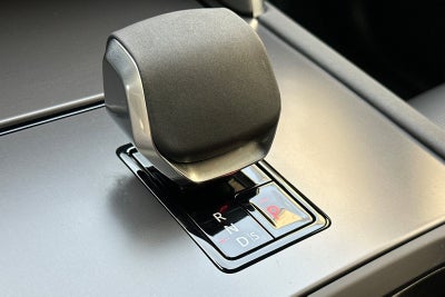 2025 Land Rover Discovery Sport SE