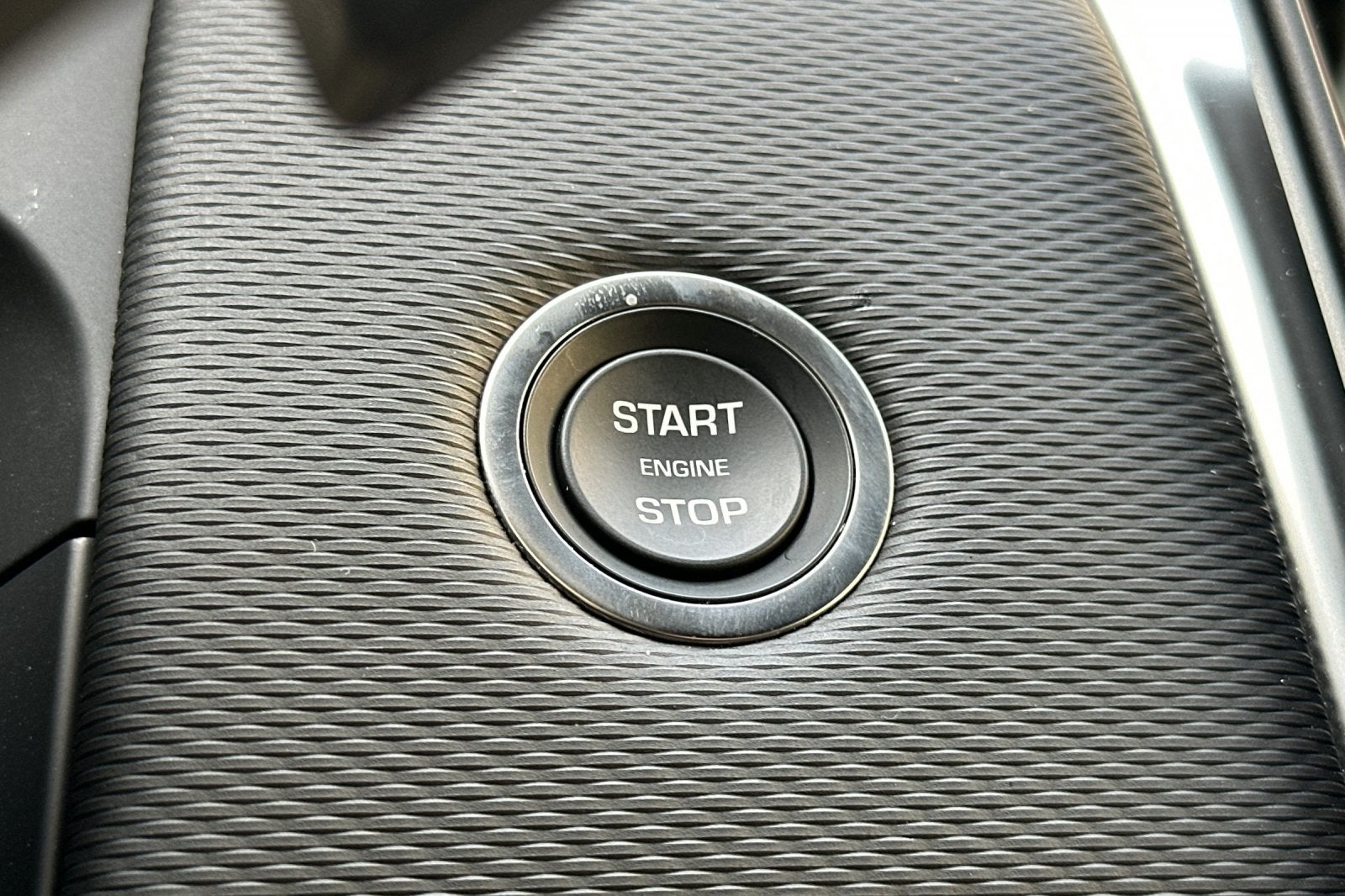 2025 Land Rover Discovery Sport SE