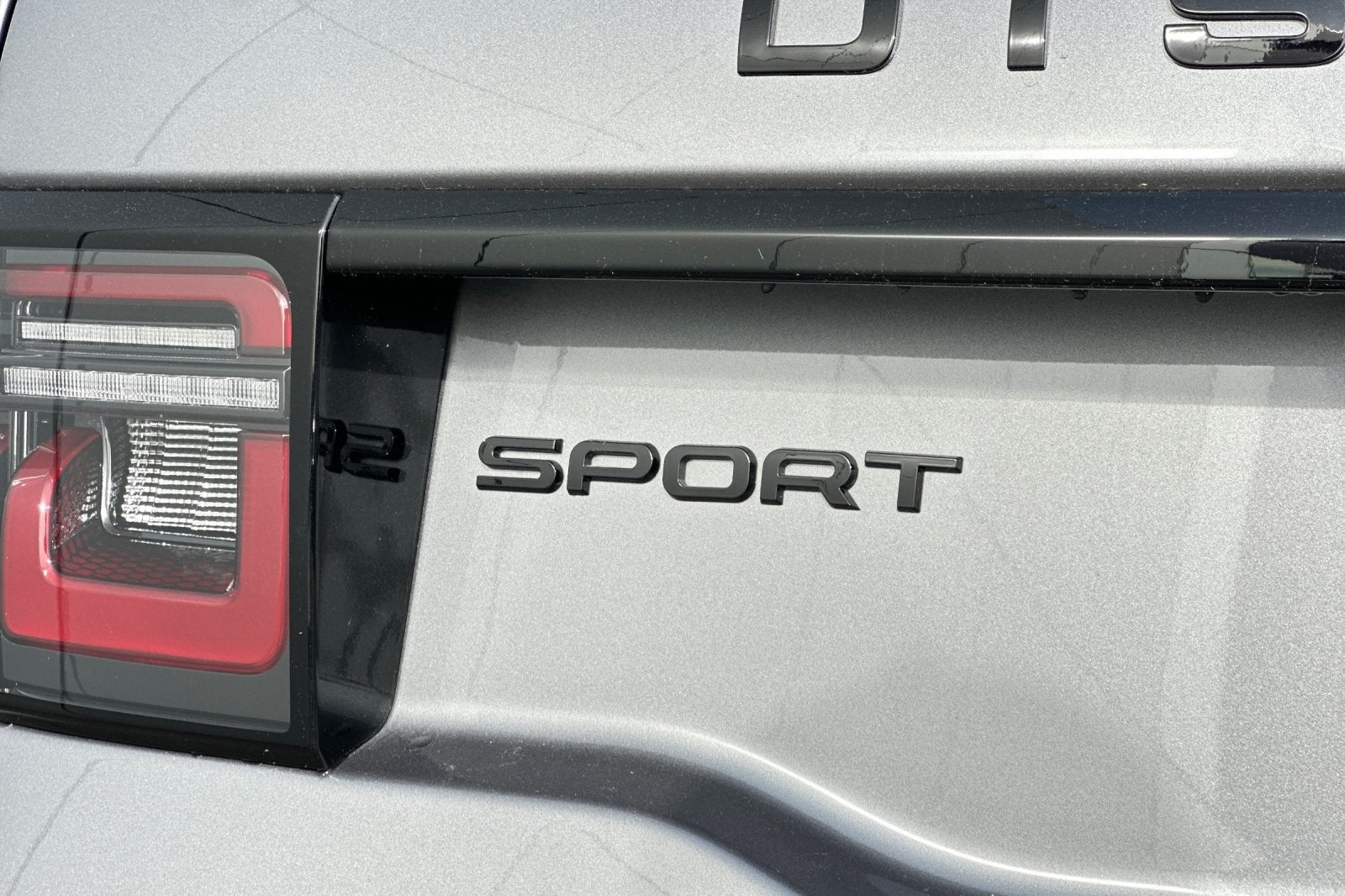 2025 Land Rover Discovery Sport SE