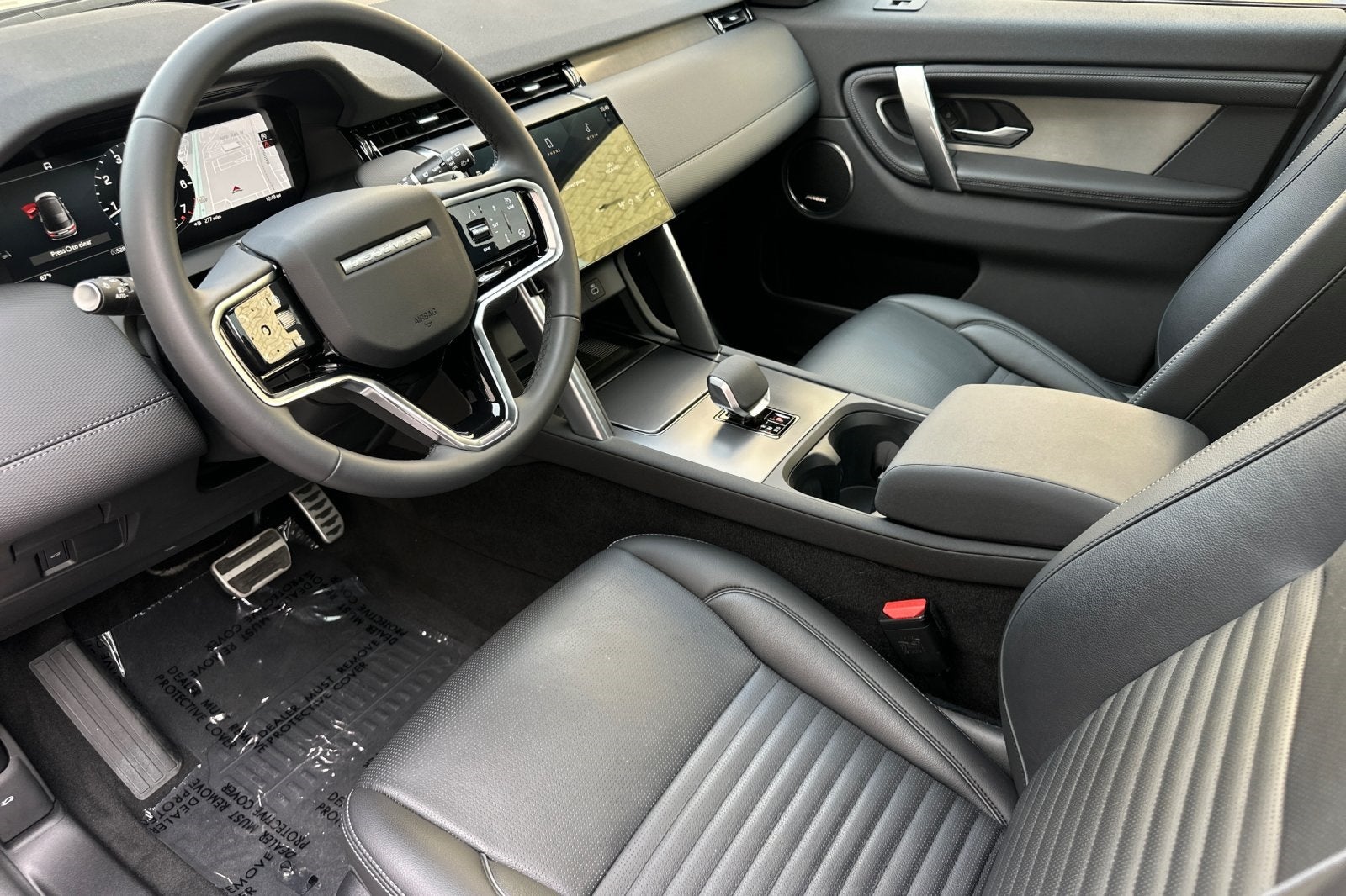 2025 Land Rover Discovery Sport SE