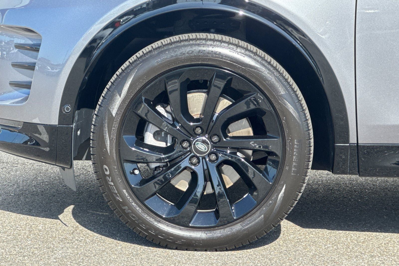 2025 Land Rover Discovery Sport SE