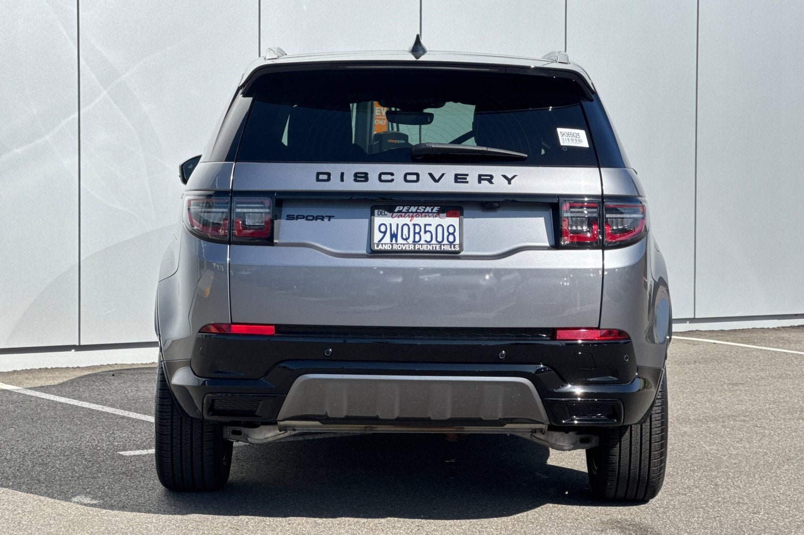 2025 Land Rover Discovery Sport SE
