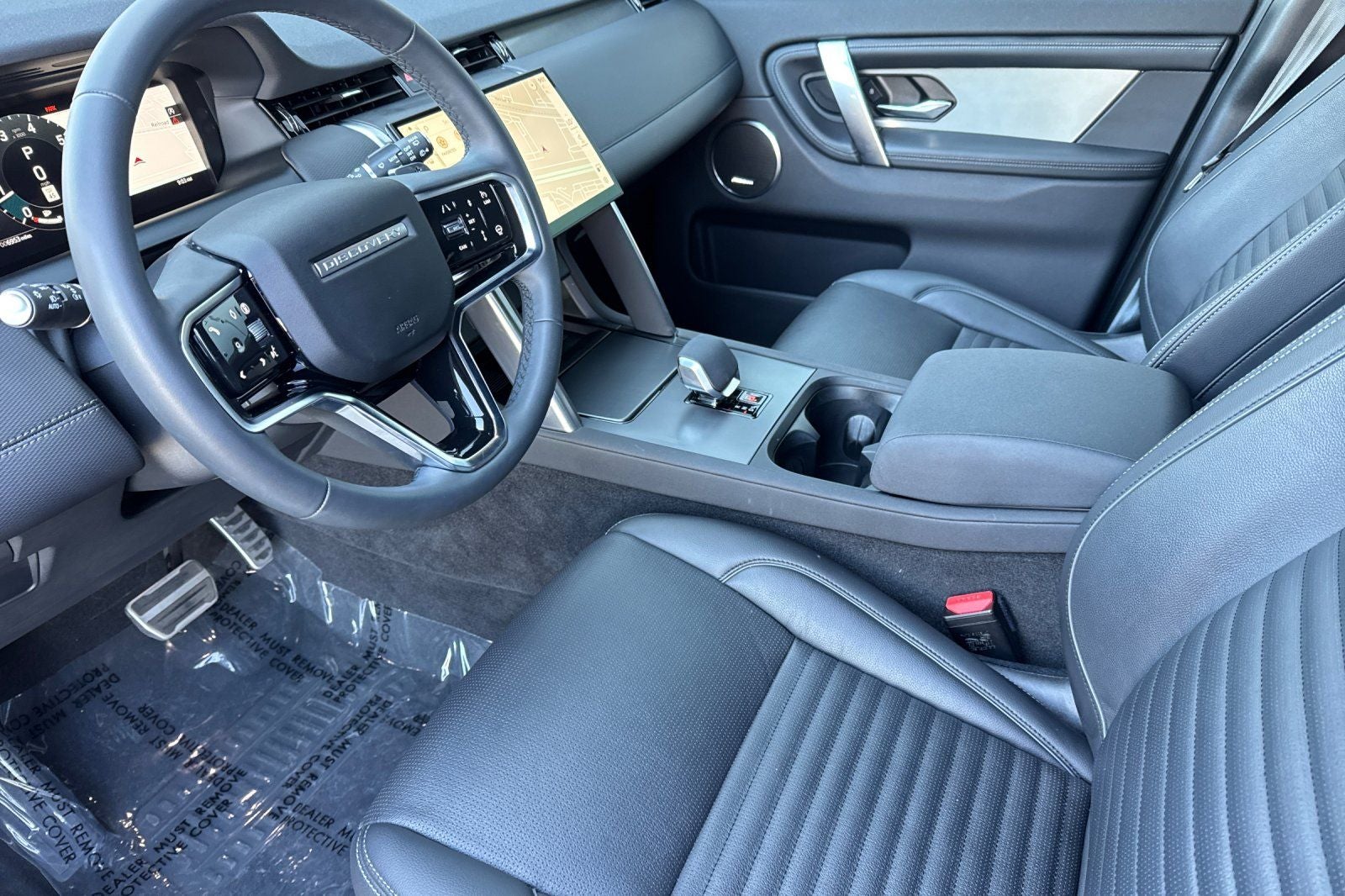 2025 Land Rover Discovery Sport SE