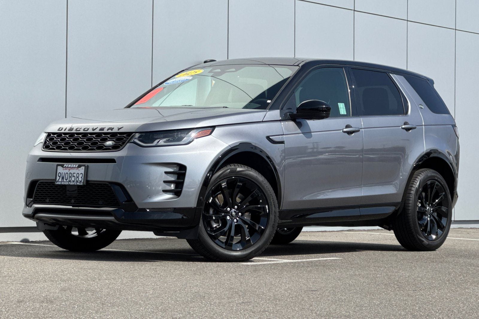 2025 Land Rover Discovery Sport SE