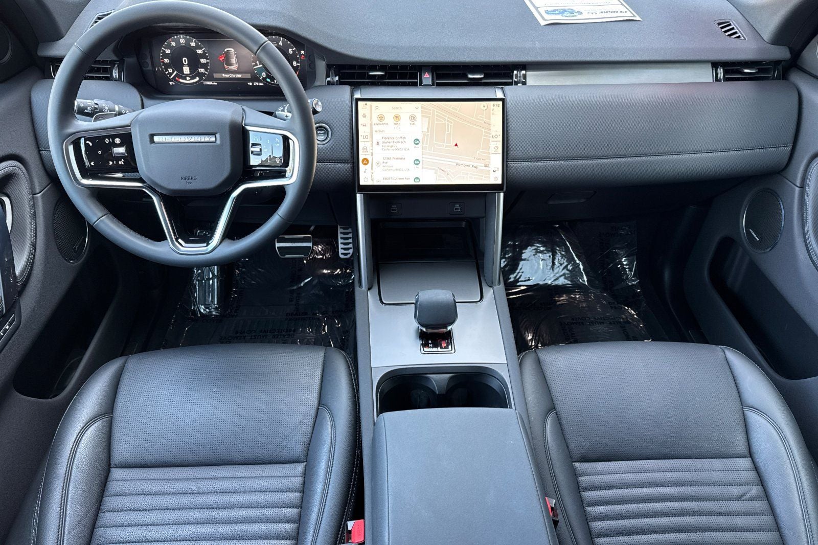 2025 Land Rover Discovery Sport SE