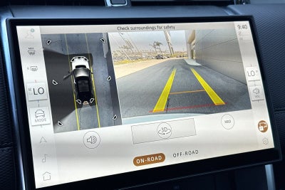 2025 Land Rover Discovery Sport SE