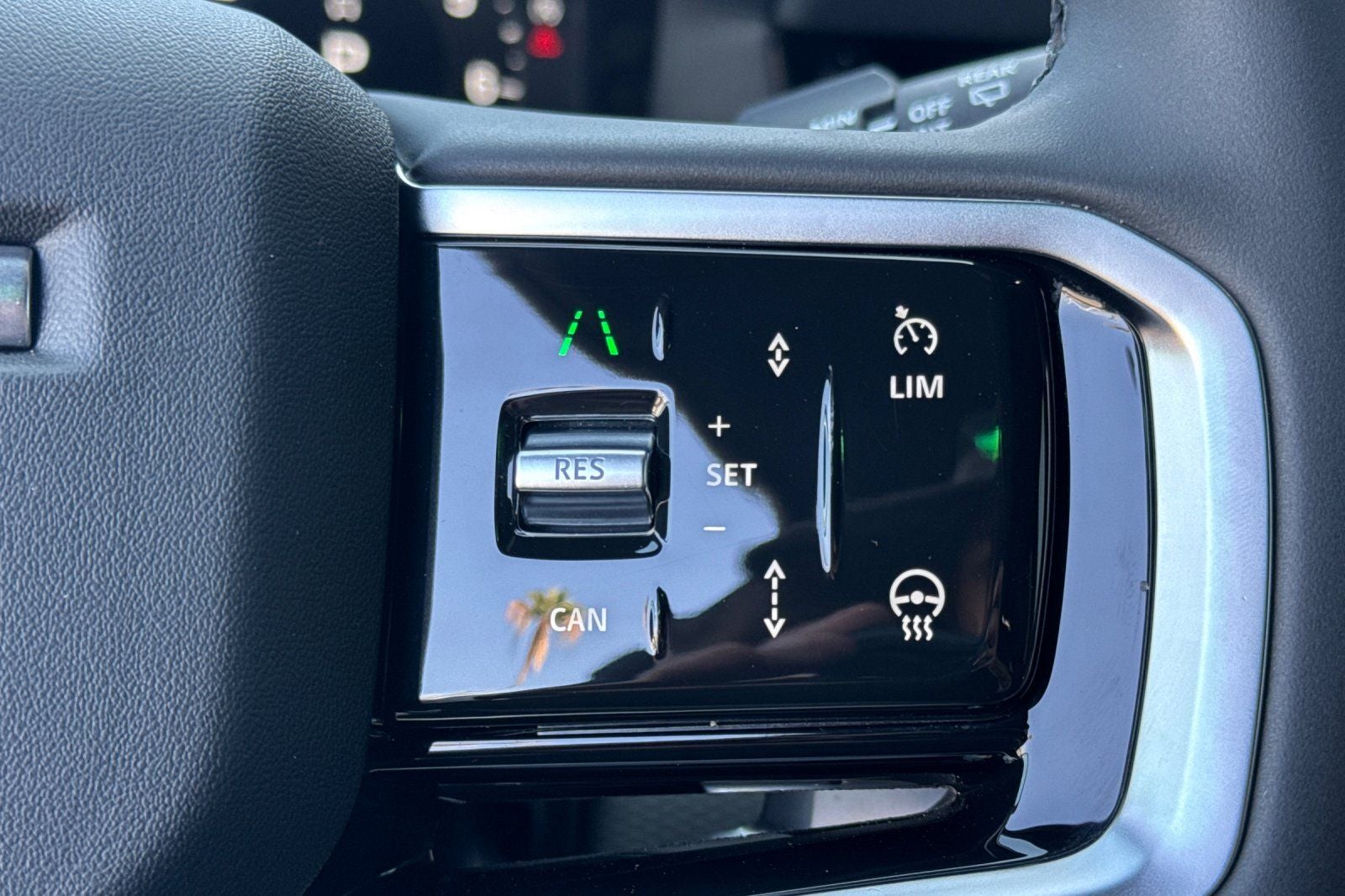 2025 Land Rover Discovery Sport SE