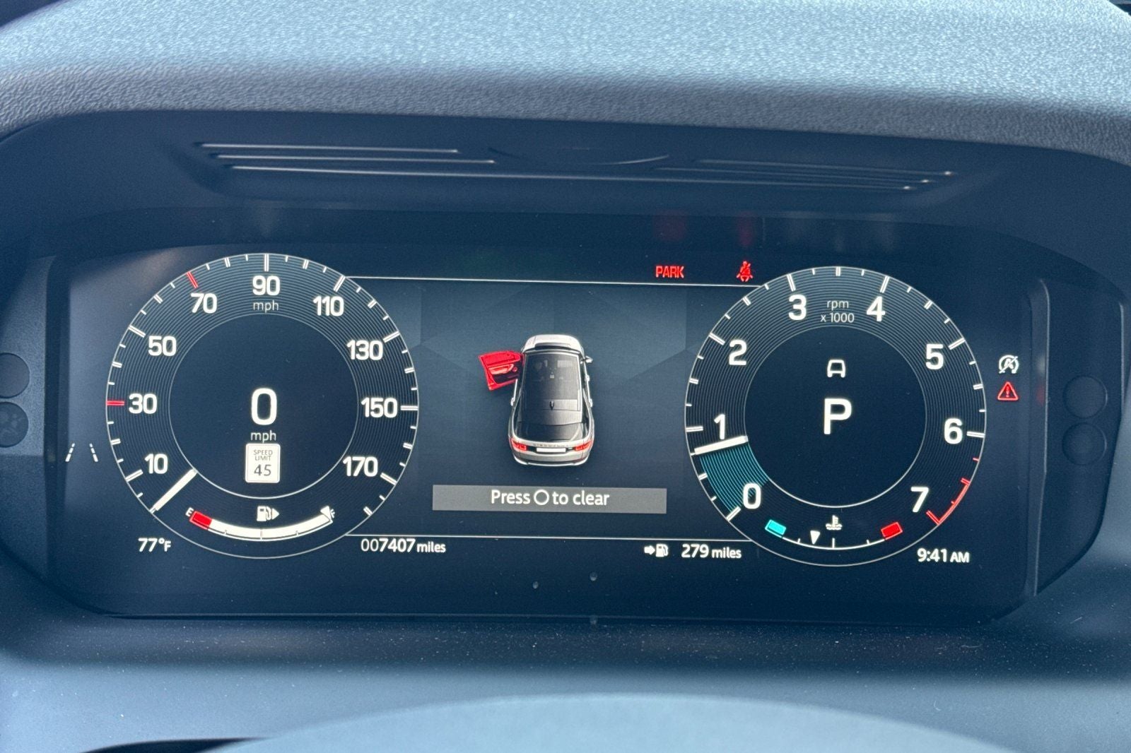 2025 Land Rover Discovery Sport SE