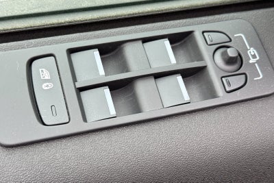 2025 Land Rover Discovery Sport SE