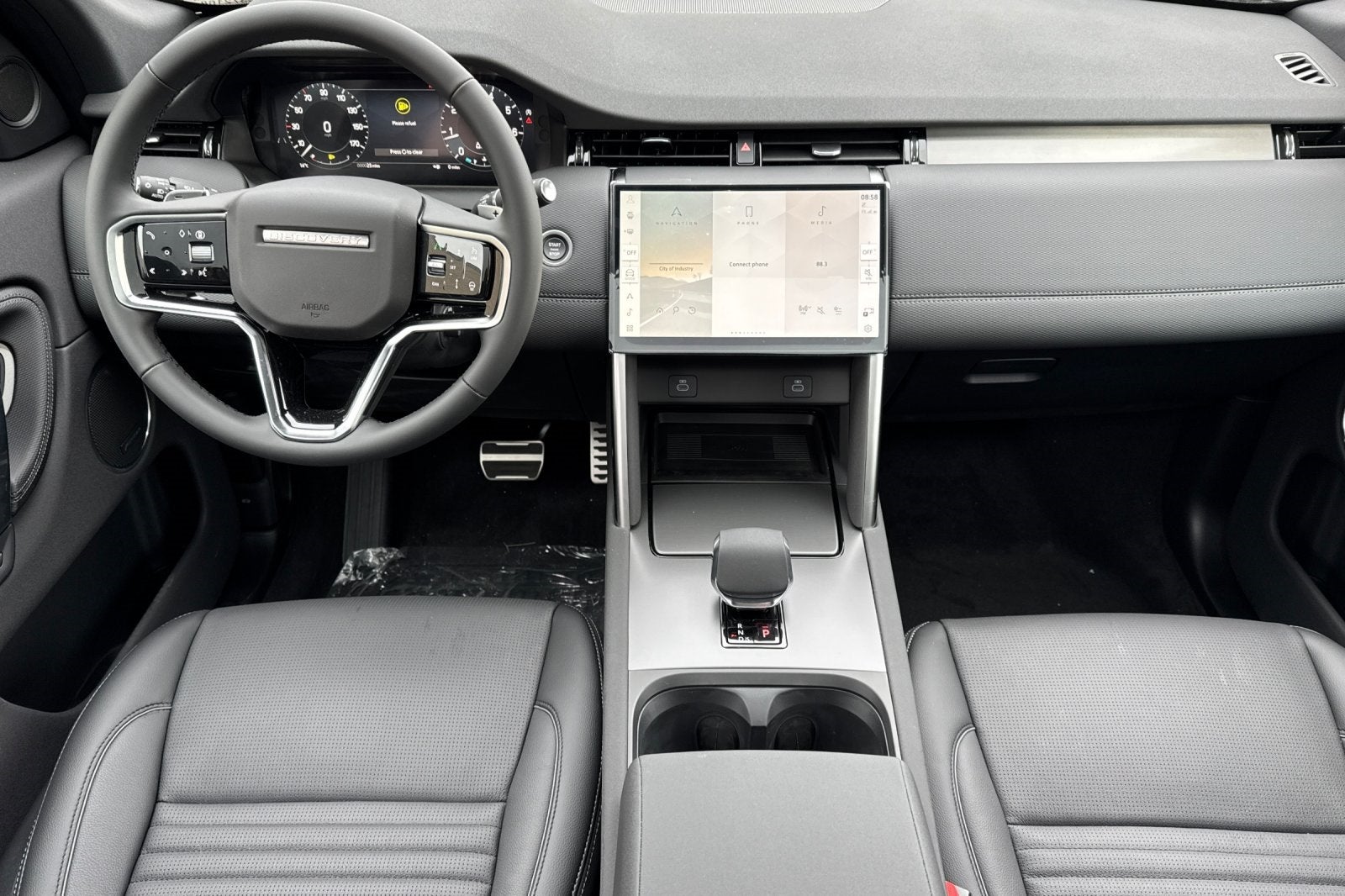 2025 Land Rover Discovery Sport SE