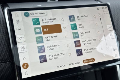 2025 Land Rover Discovery Sport SE