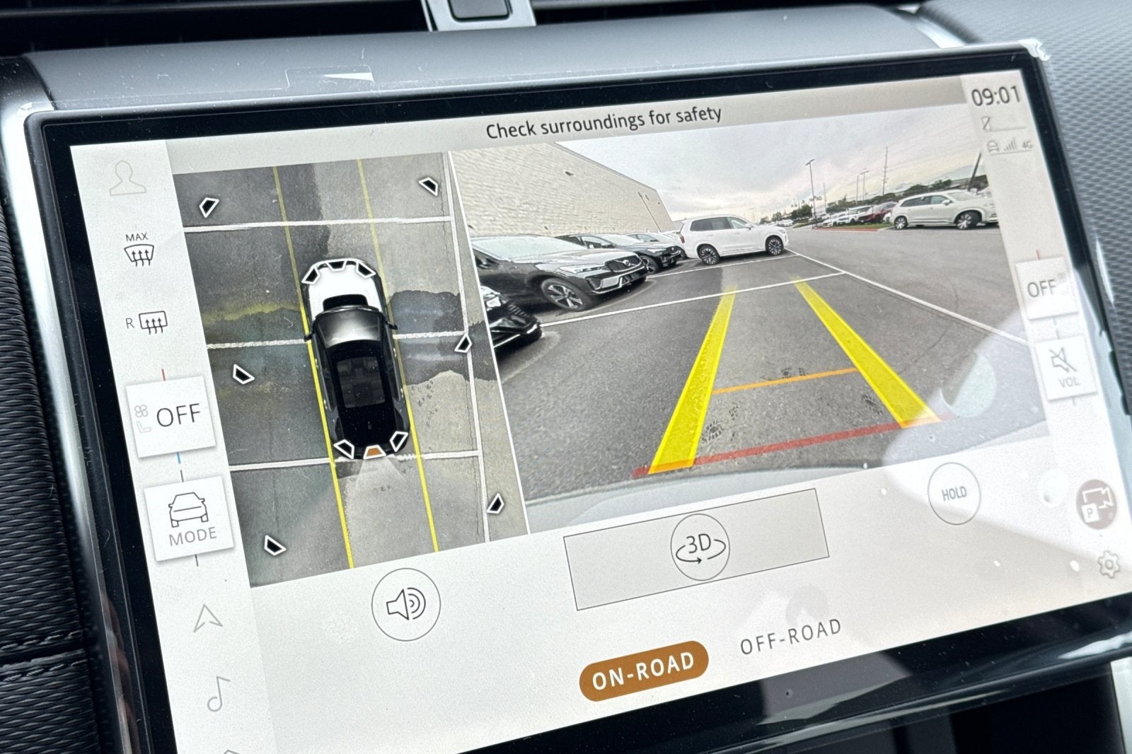 2025 Land Rover Discovery Sport SE