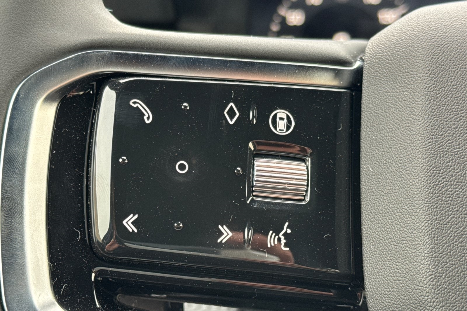 2025 Land Rover Discovery Sport SE