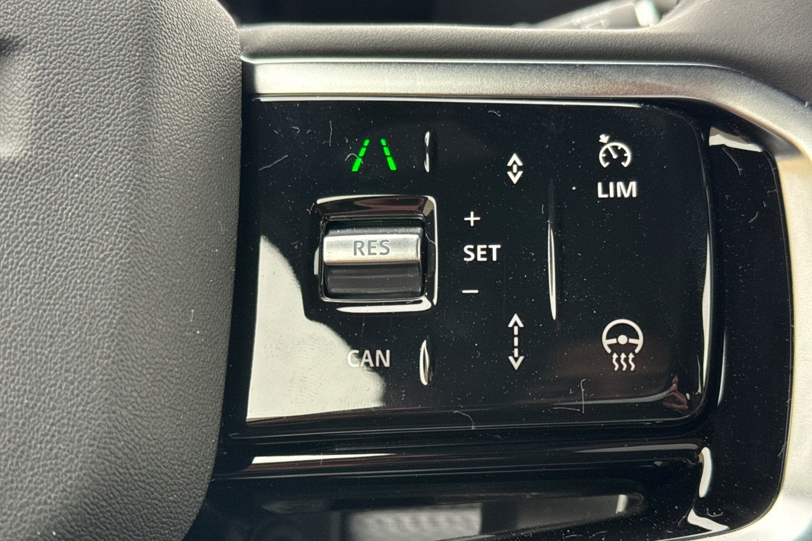 2025 Land Rover Discovery Sport SE