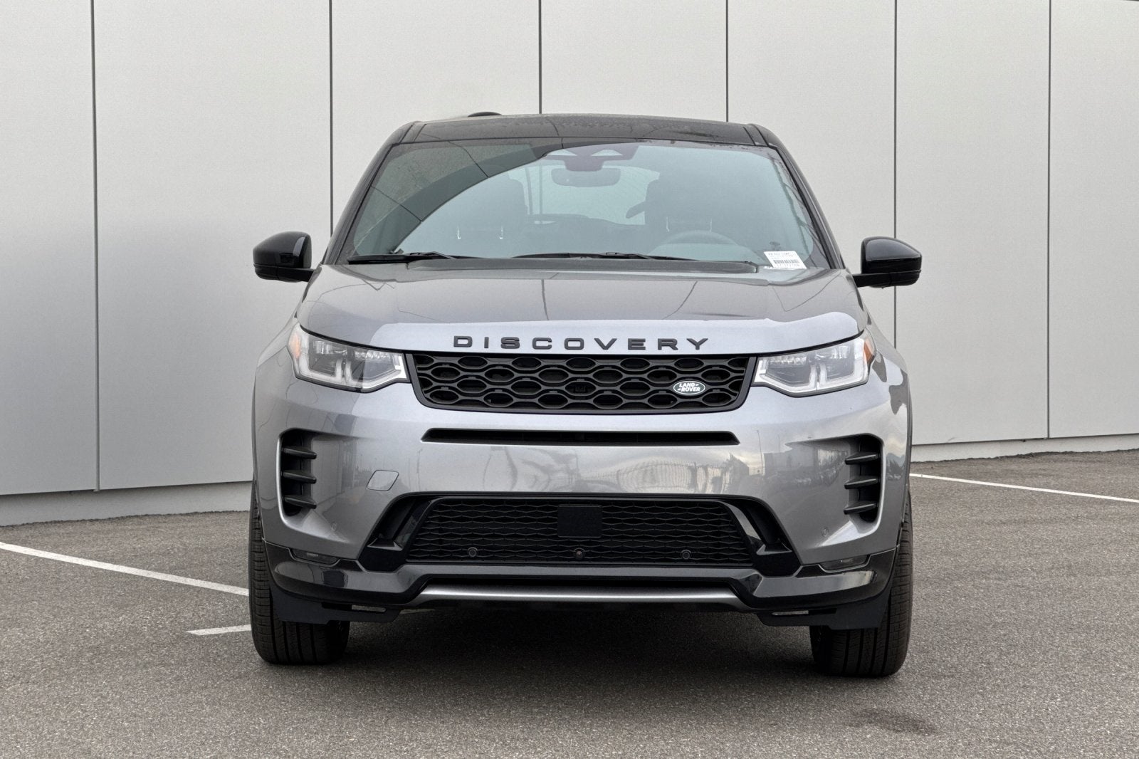 2025 Land Rover Discovery Sport SE