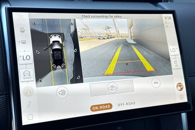 2025 Land Rover Discovery Sport SE