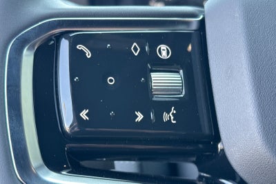 2025 Land Rover Discovery Sport SE