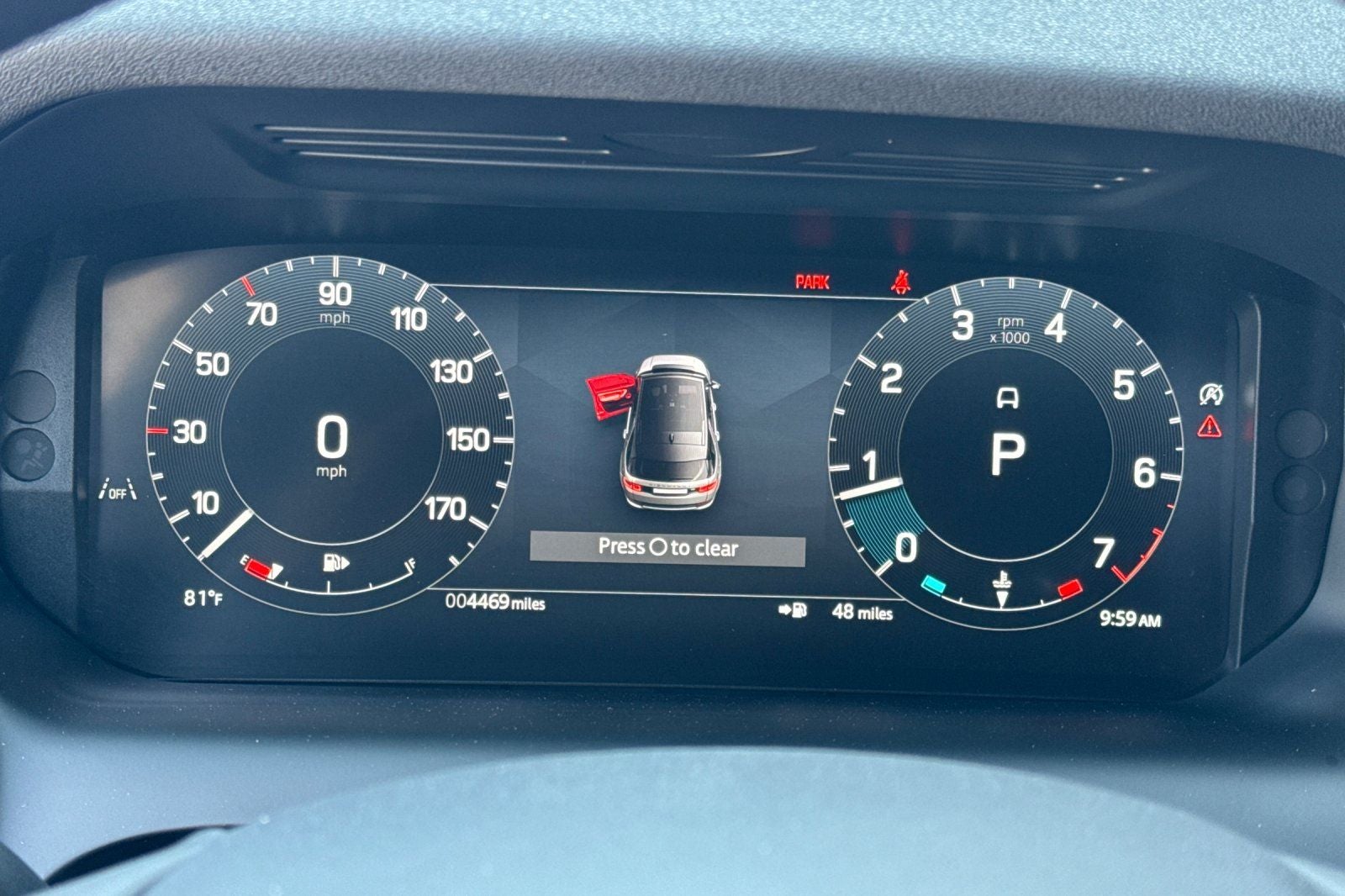 2025 Land Rover Discovery Sport SE