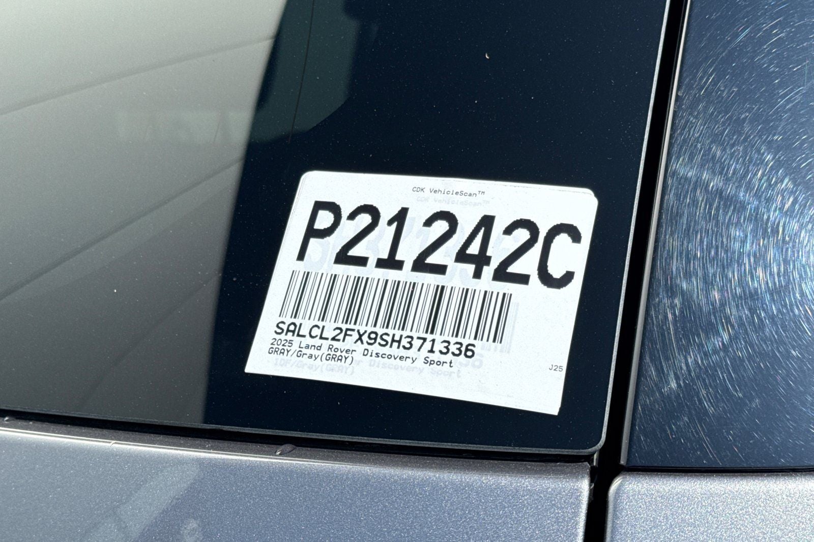 2025 Land Rover Discovery Sport SE