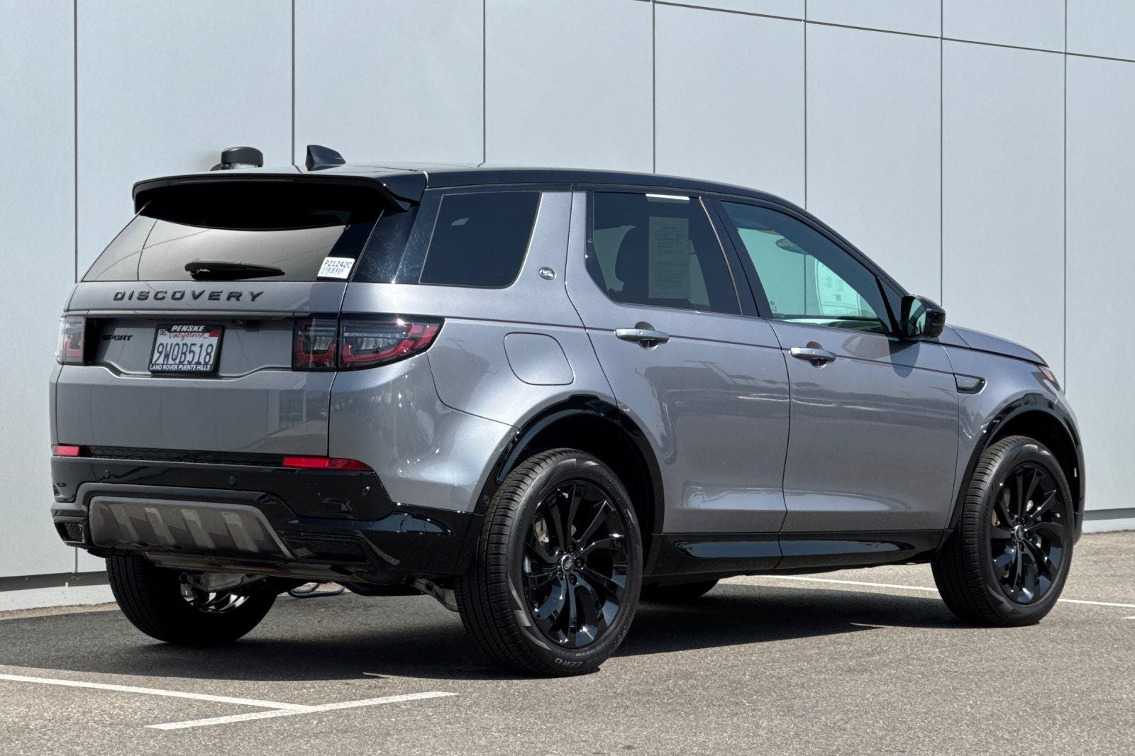 2025 Land Rover Discovery Sport SE