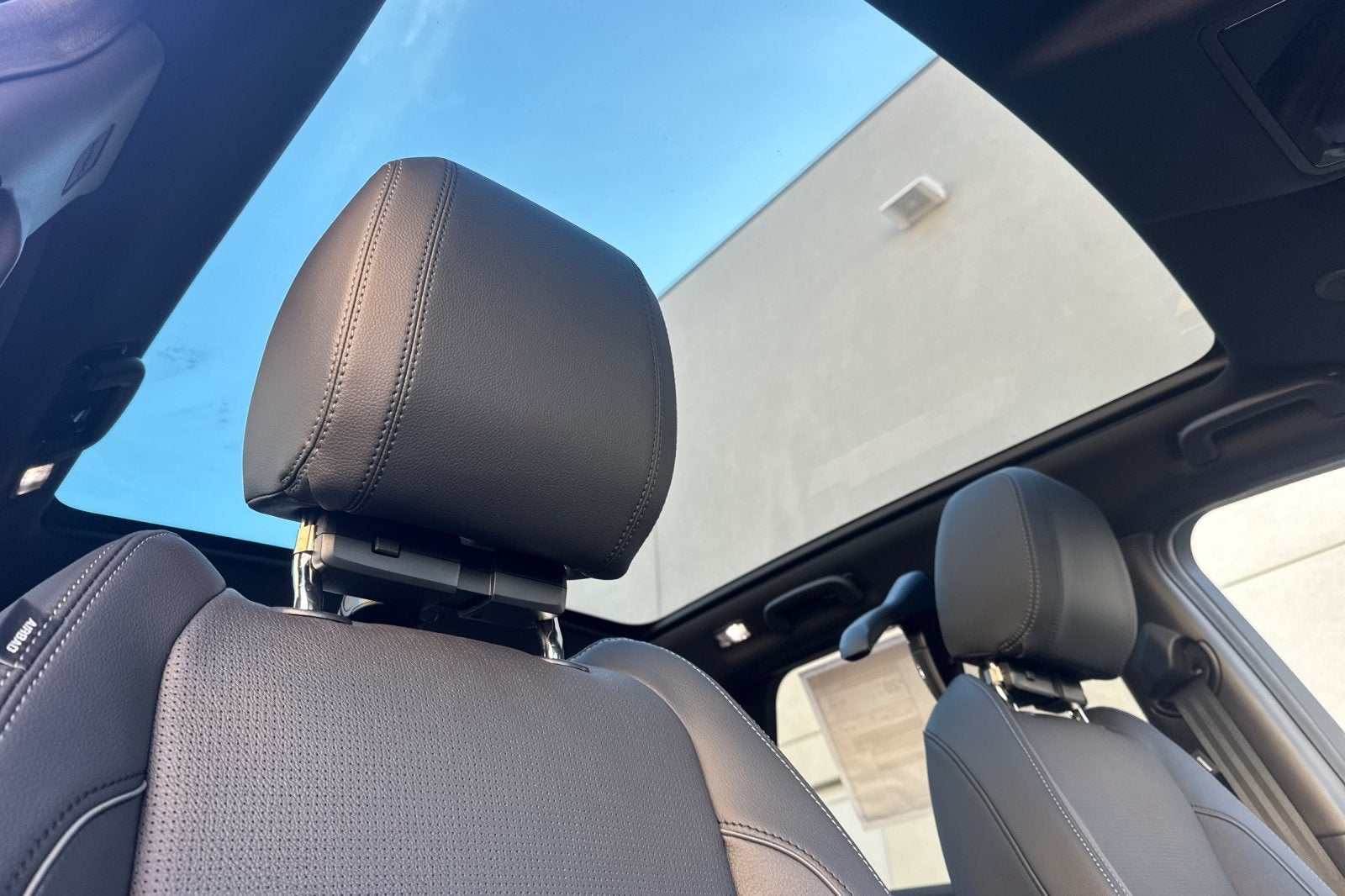 2025 Land Rover Discovery Sport SE