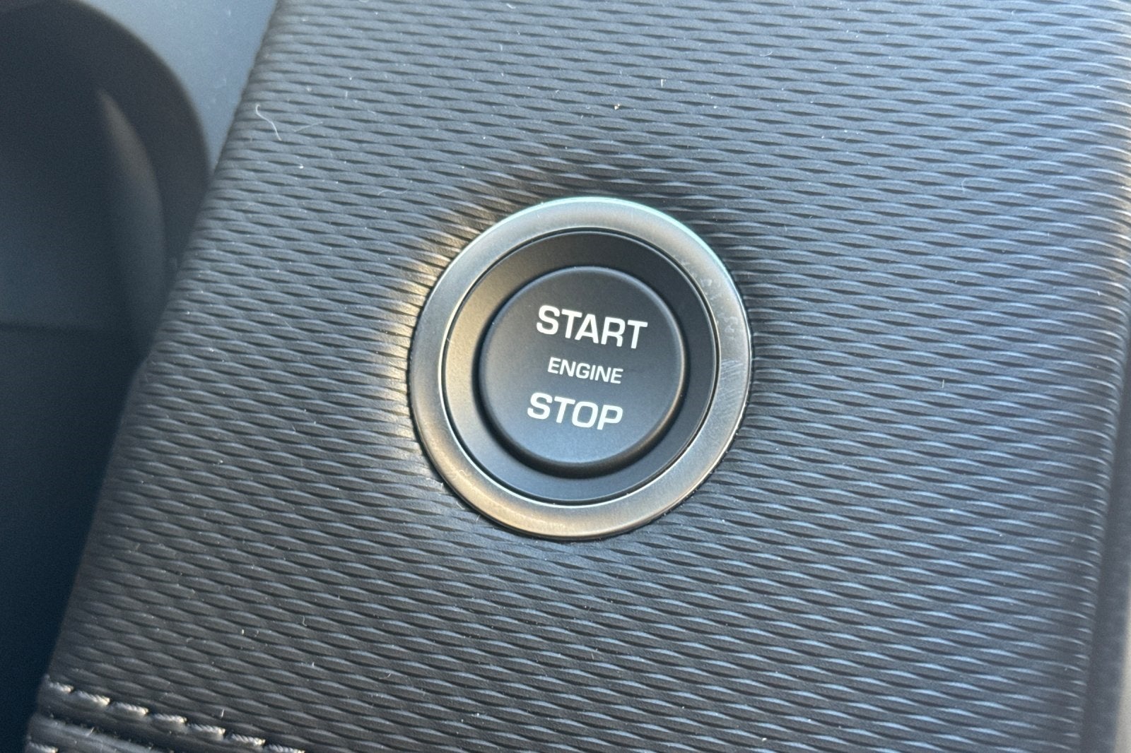 2025 Land Rover Discovery Sport SE