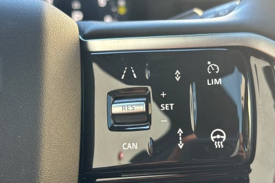 2025 Land Rover Discovery Sport SE