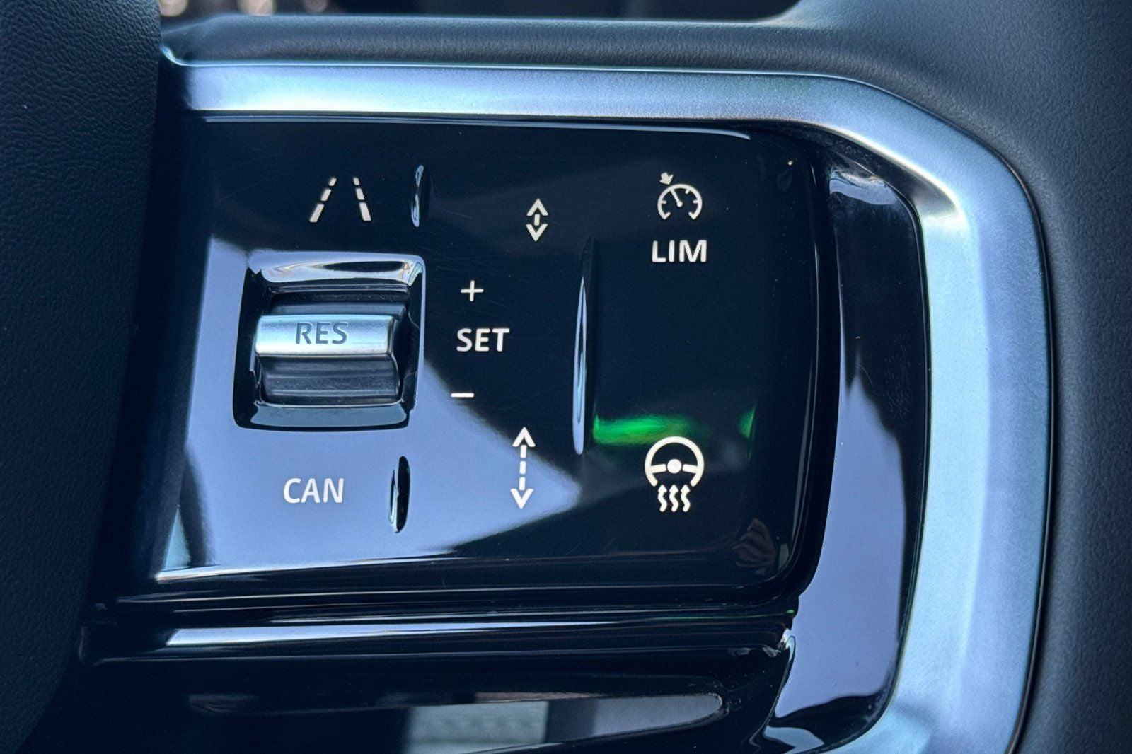 2025 Land Rover Discovery Sport SE