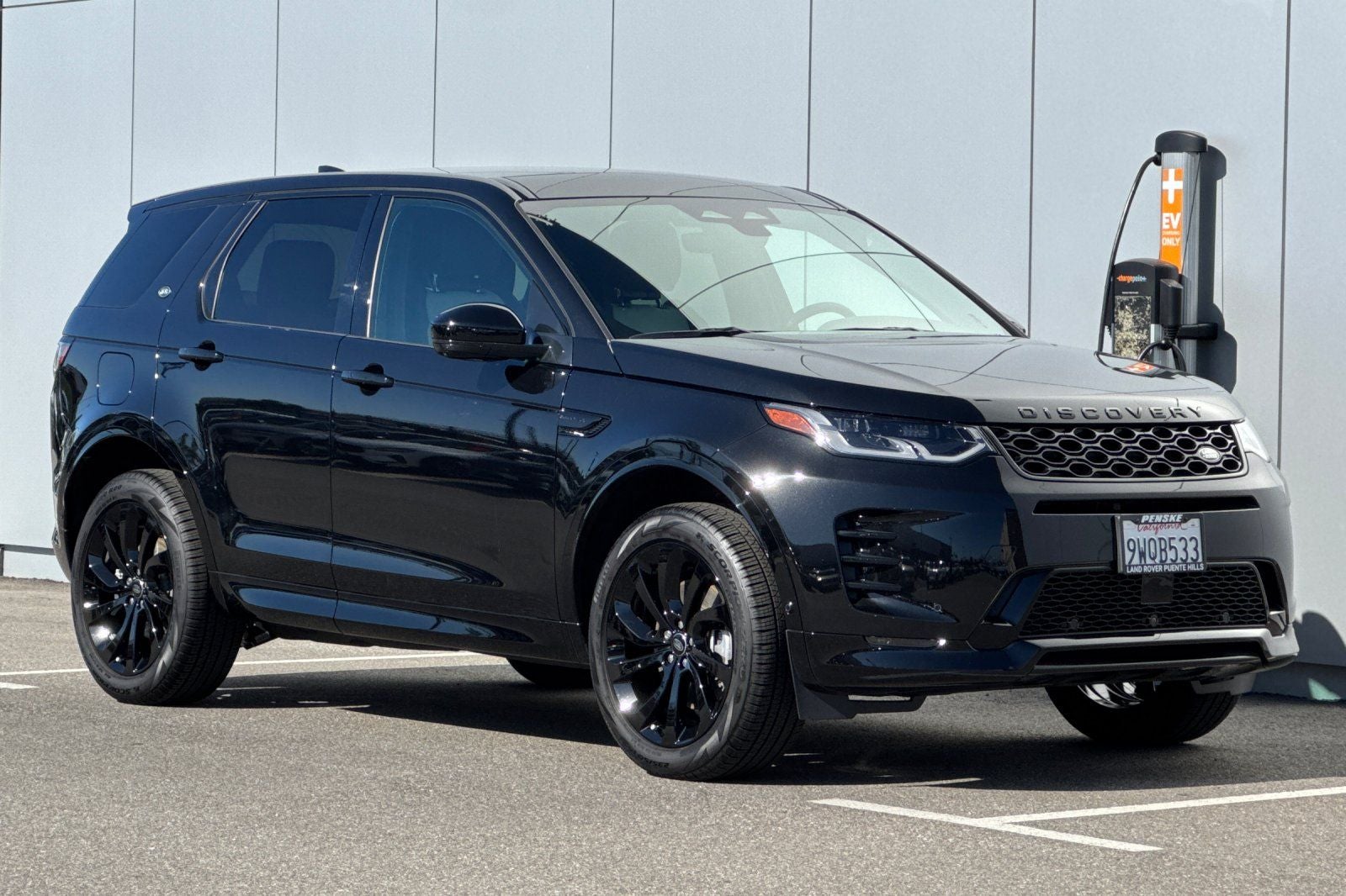 2025 Land Rover Discovery Sport SE