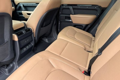 2025 Land Rover Defender 110 X-Dynamic SE