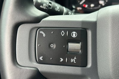 2025 Land Rover Defender 110 X-Dynamic SE