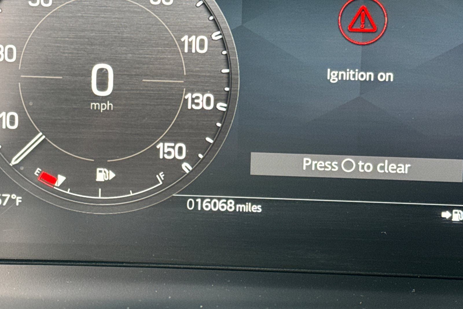 2025 Land Rover Defender 110 X-Dynamic SE