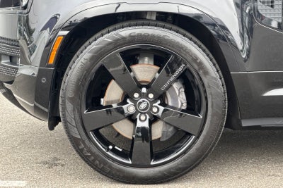 2025 Land Rover Defender 110 X-Dynamic SE