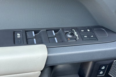 2023 Land Rover Defender 110 X-Dynamic SE
