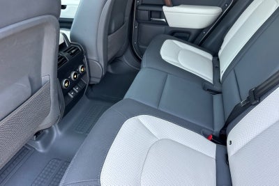 2023 Land Rover Defender 110 X-Dynamic SE