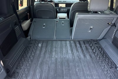 2023 Land Rover Defender 110 X-Dynamic SE