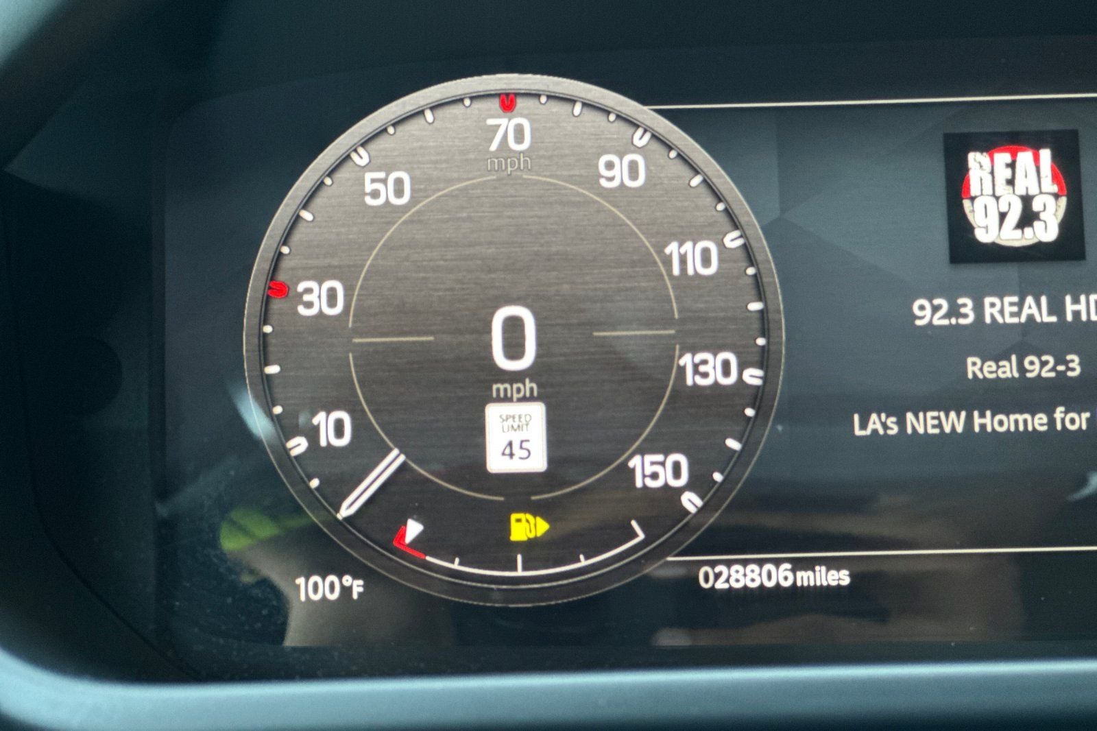 2023 Land Rover Defender 110 X-Dynamic SE