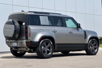 2023 Land Rover Defender 110 X-Dynamic SE