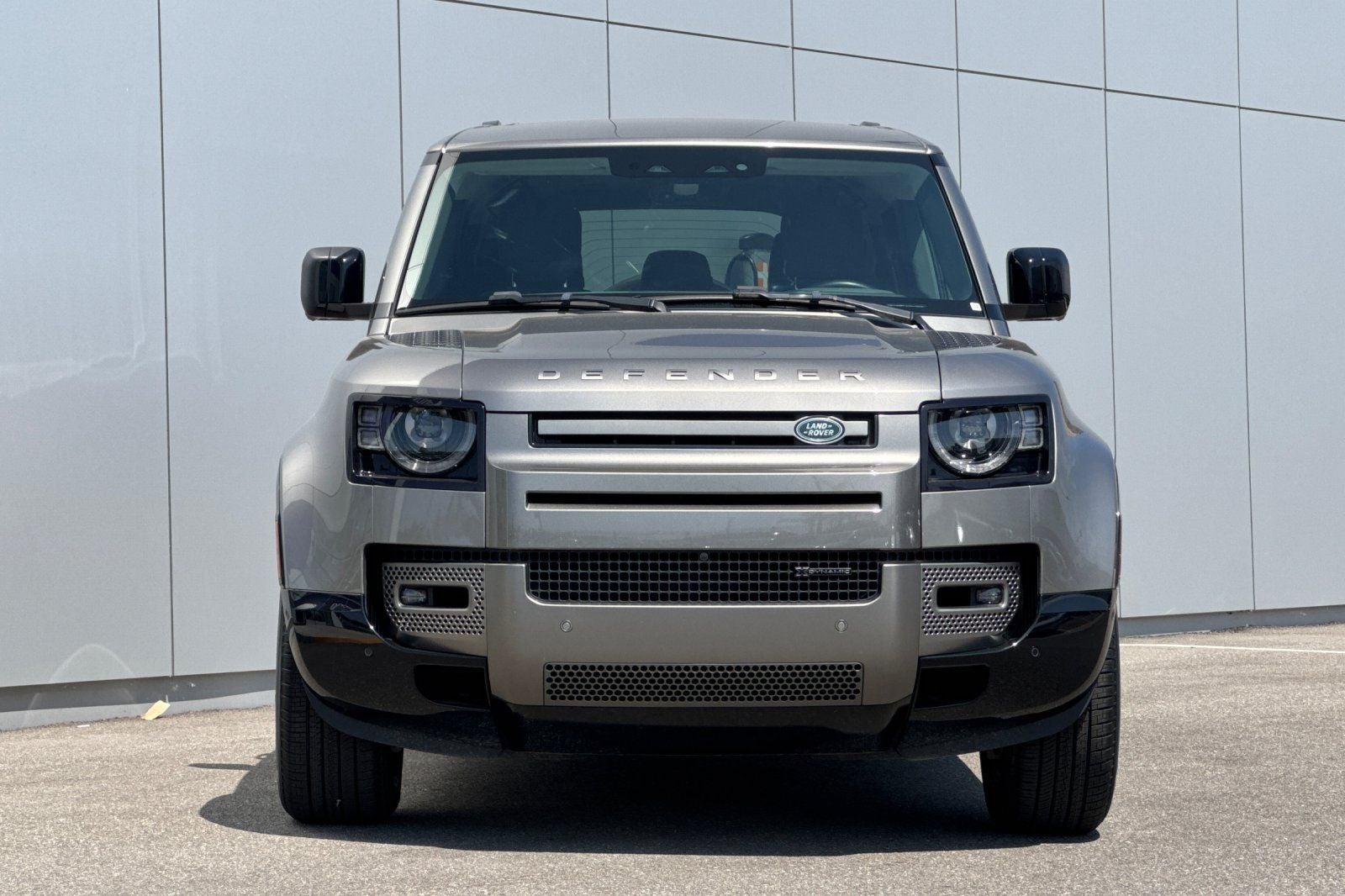 2023 Land Rover Defender 110 X-Dynamic SE