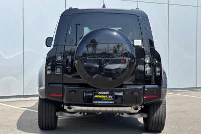 2026 Land Rover Defender 110 X-Dynamic SE