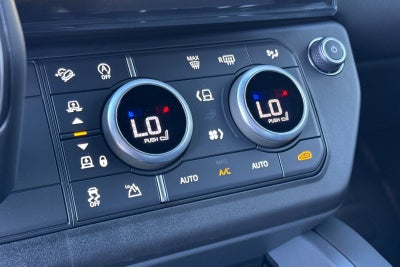 2026 Land Rover Defender 110 X-Dynamic SE