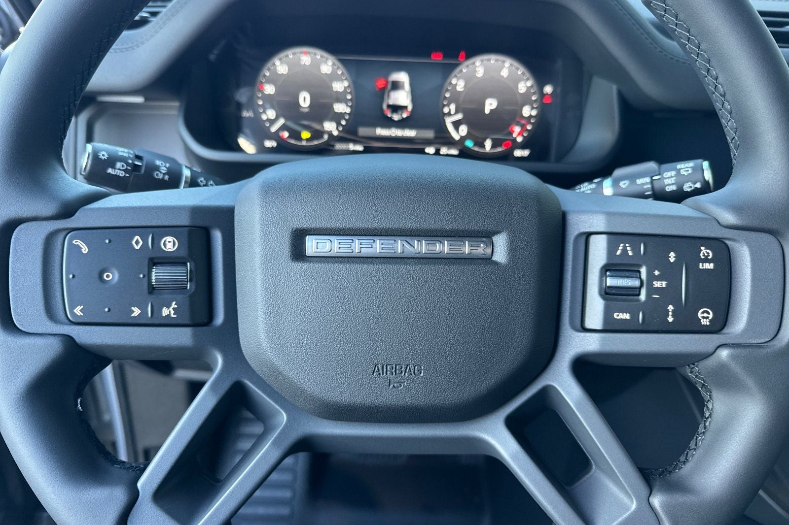 2026 Land Rover Defender 110 X-Dynamic SE