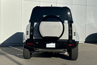2026 Land Rover Defender 110 X-Dynamic SE